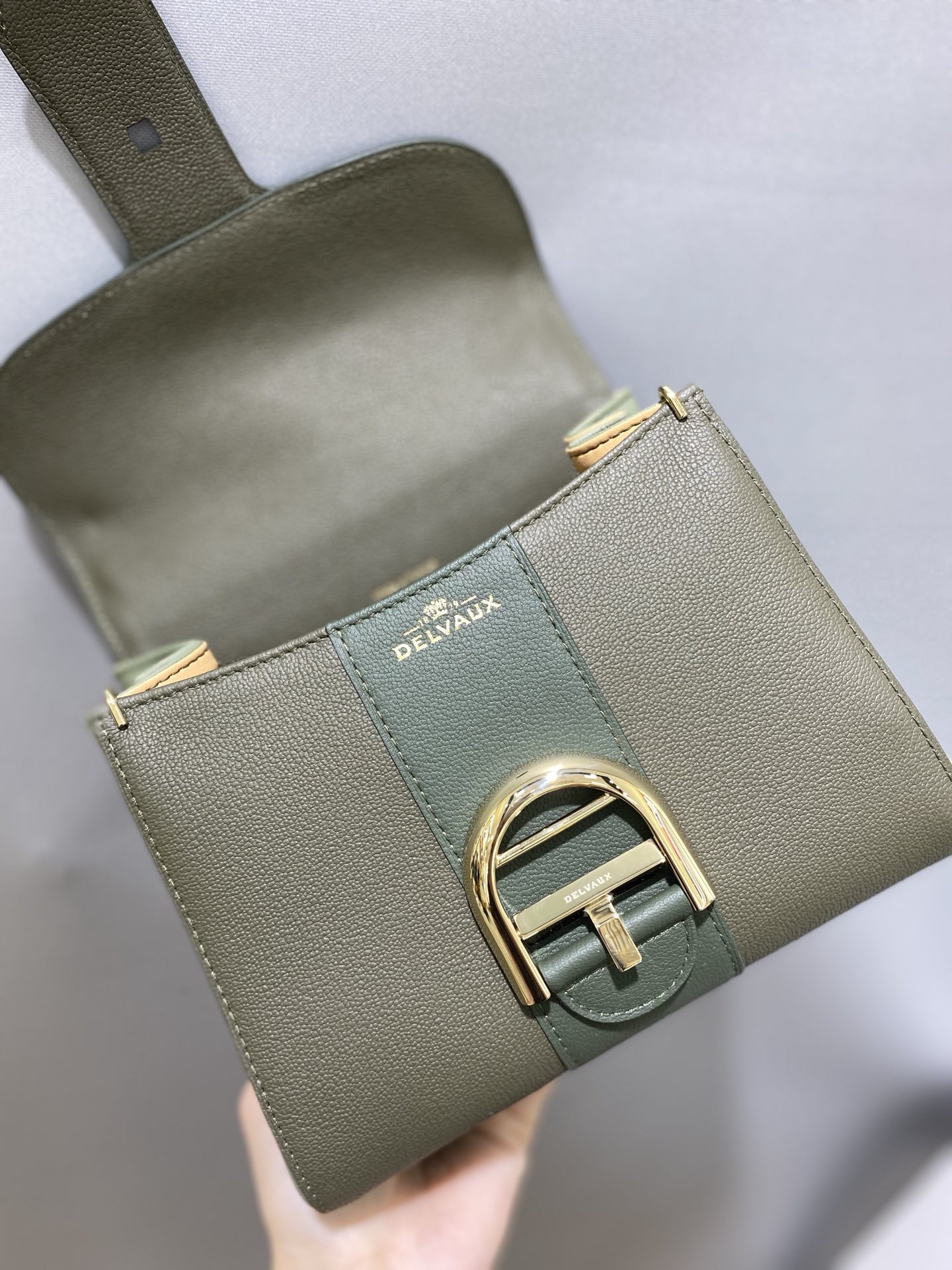 델보 브리앙 MM 토고백 스몰